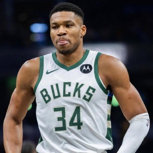史诗级交易预案！字母哥远走西部加盟开拓者，NBA联盟格局大变|吉安尼斯·安特托孔波|雄鹿|季后赛|扬尼斯・阿德托昆博|达米安-利拉德_新浪体育_新浪新闻